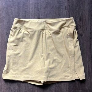 Outdoor Voices skort